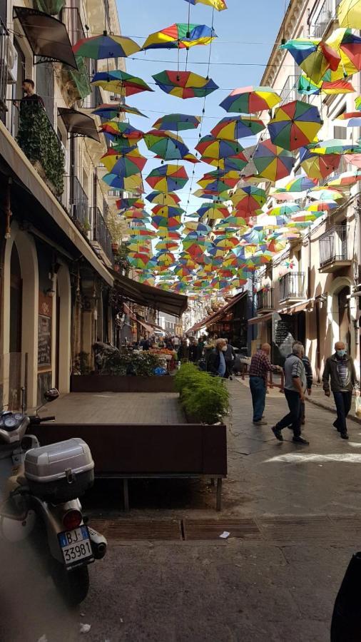 Antica Casa Centro Villa Catania Luaran gambar